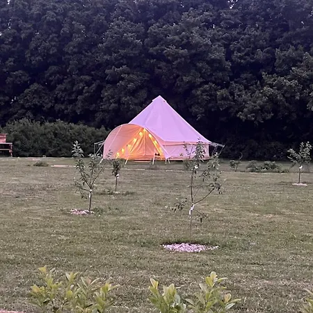 Lango Fjord Glamping Nr 3 Luxury tent Nakskov